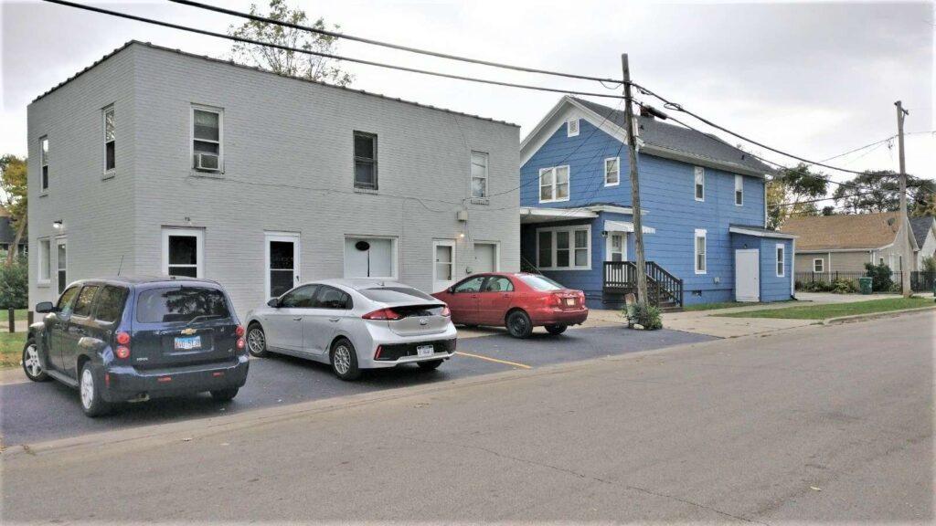 IMG 20201016 125358 - Fully Occupied Multifamily Property Plus Commercial Unit Joliet IL