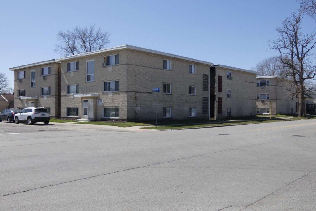 1000234 scaled - 2003-2017 Broadway St Blue Island IL 60406