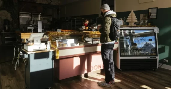 123244-211227-customer-bakery-se-516p-7c187d 3