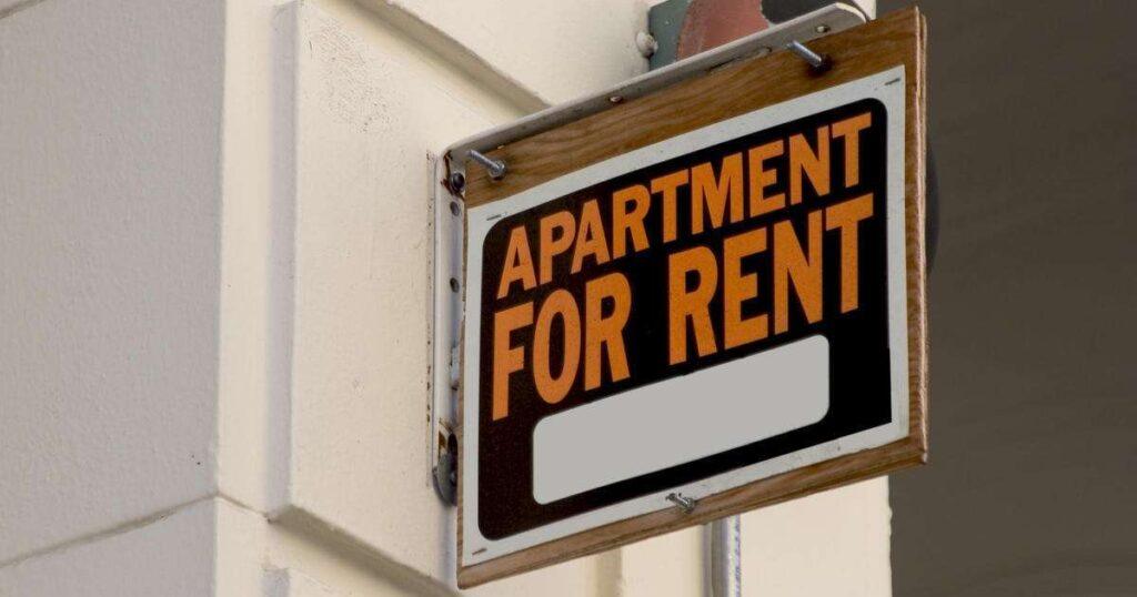 124451 GettyImages 115816187 - Apartment rents are shooting up in hundreds of cities across the U.S. Here's why