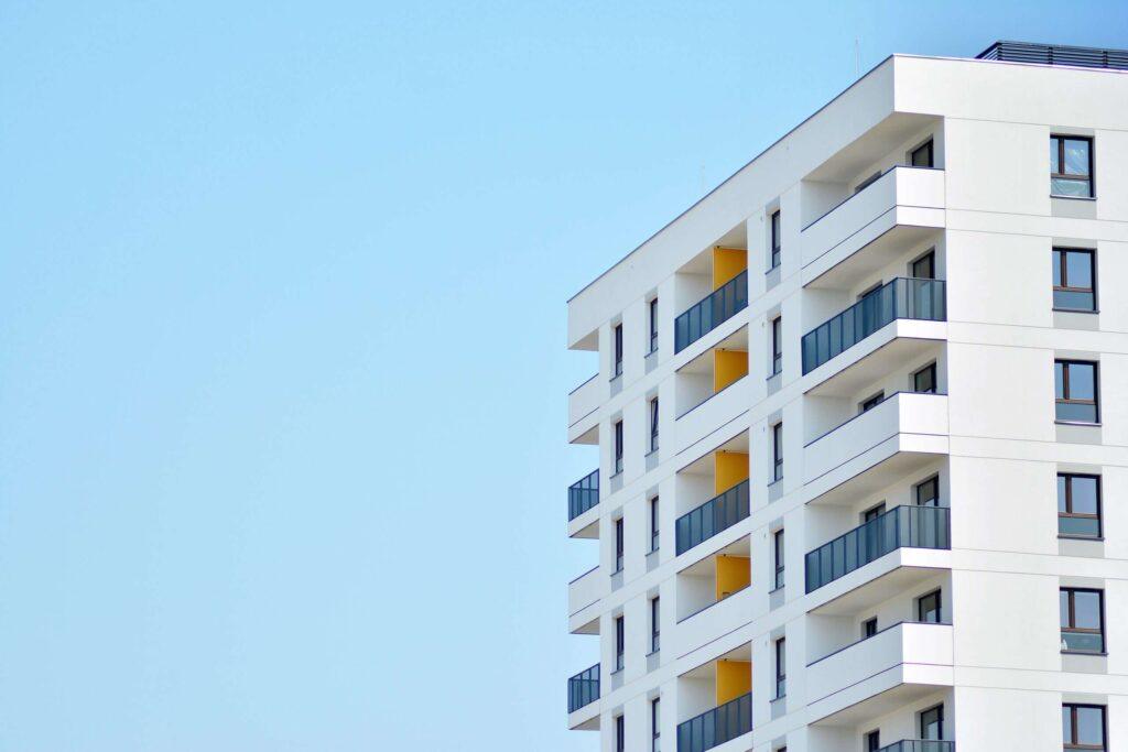 125544 adobestock 259817672 scaled - Chicago's Apartment Demand Fundamentals Offer Upside Stability to Investors