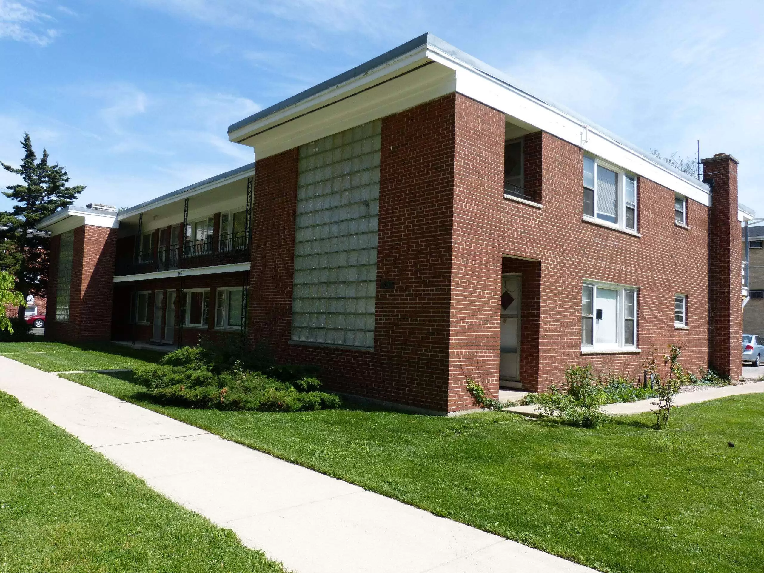 Multifamily property sold by Randolph Taylor in Chicago.