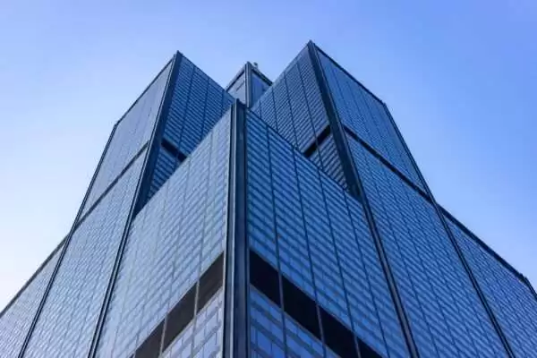the willis tower under the blue sky
