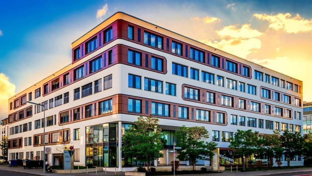 Multifamily Property Selling Services in Chicago