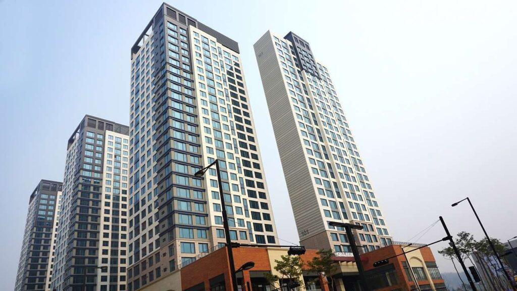 rescue ged1047046 1280 - The Basics of Commercial Real Estate Property Types