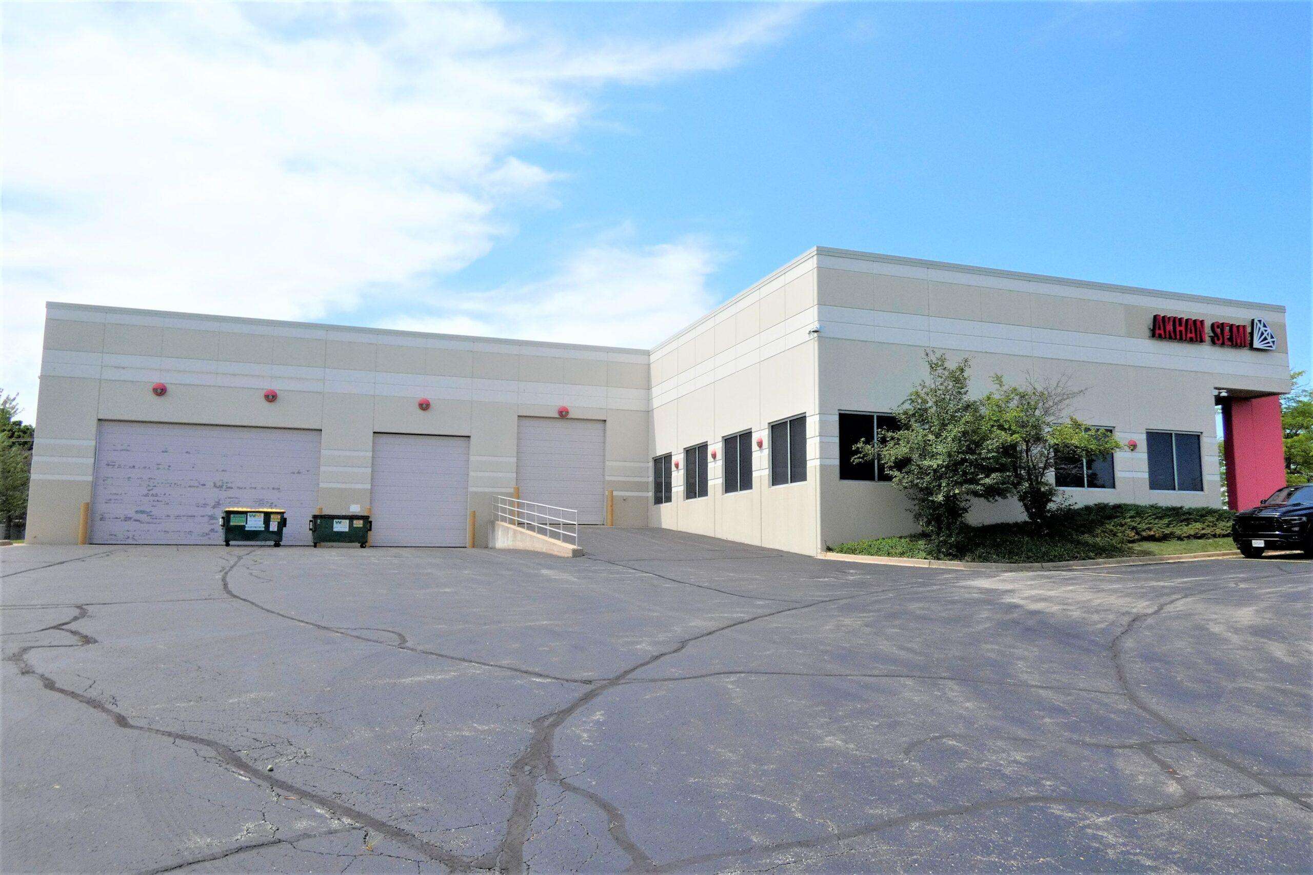 940 Lakeside Dr Gurnee | 18,504 SF Net Leased Industrial