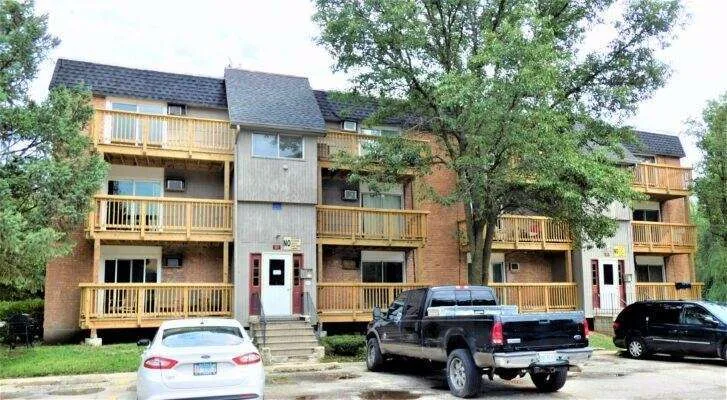 Multifamily property sold by Randolph Taylor in Chicago.