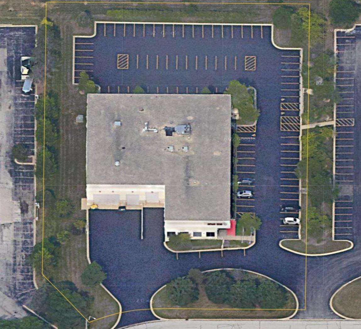 940 Lakeside Dr Gurnee | 18,504 SF Net Leased Industrial