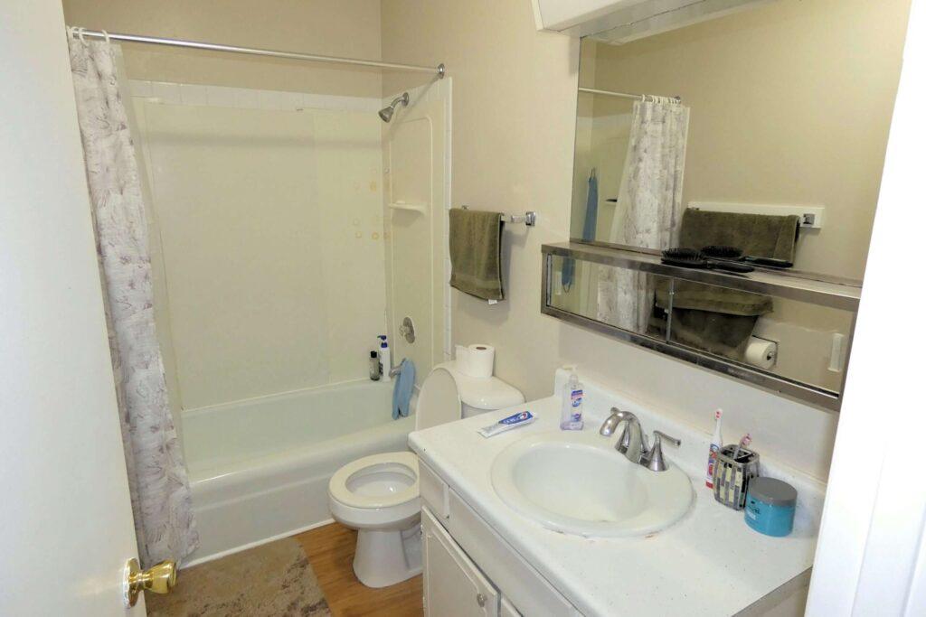 1010039 fotor 20230914171142 scaled - New Listing Indian Creek Apartments 1015-1025 N Farnsworth Ave Aurora IL 60505