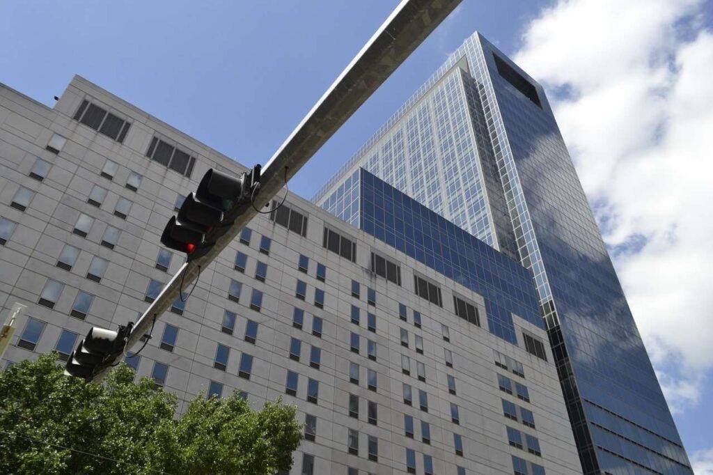 medical center 3316776 1280 - Sale Leaseback Transaction Volume Rises 8.3%