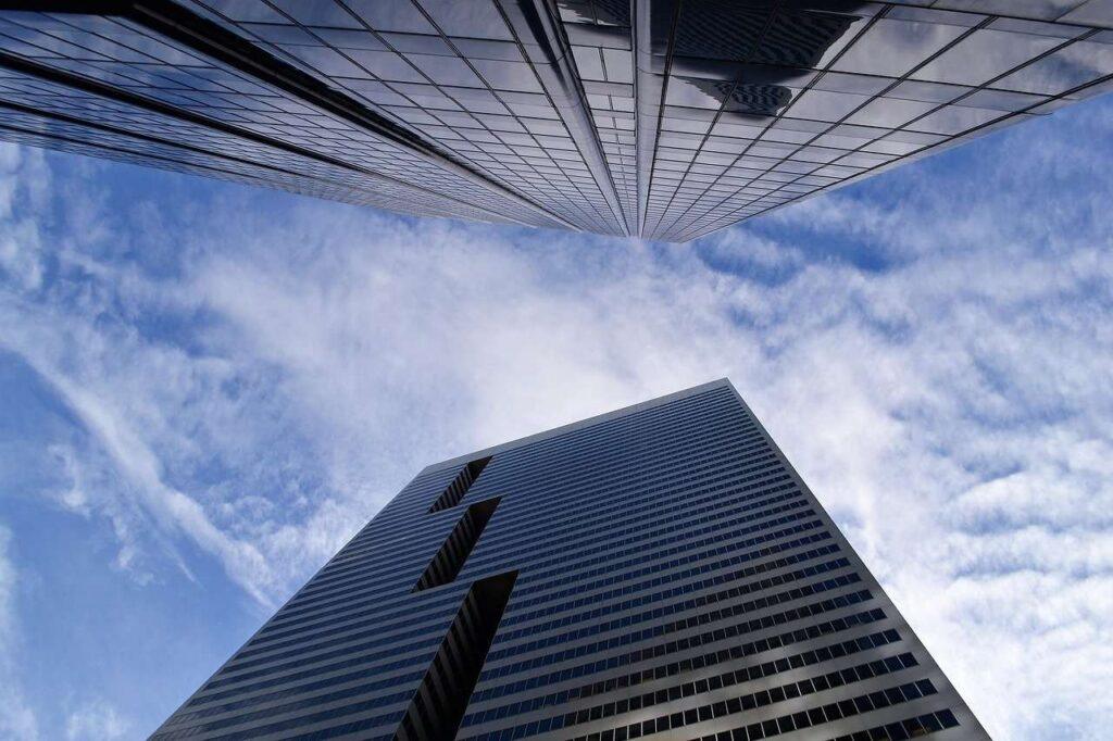 houston 3302341 1280 - CRE Markets Poised for Growth in 2024