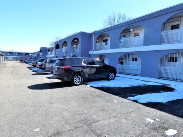 1231 N Galena Ave Dixon | 21-Unit Multifamily – CREConsult Chicago Multifamily