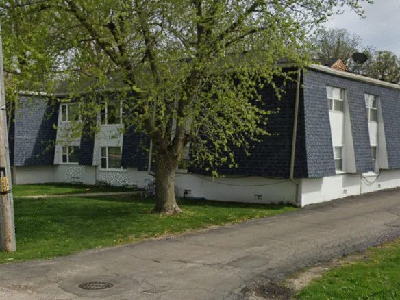 1601 Reckinger Rd Aurora | 12-Unit Multifamily 36