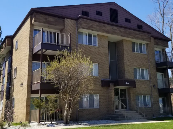 30 Briar St Glen Ellyn | 12-Unit Multifamily – CREConsult Chicago Multifamily