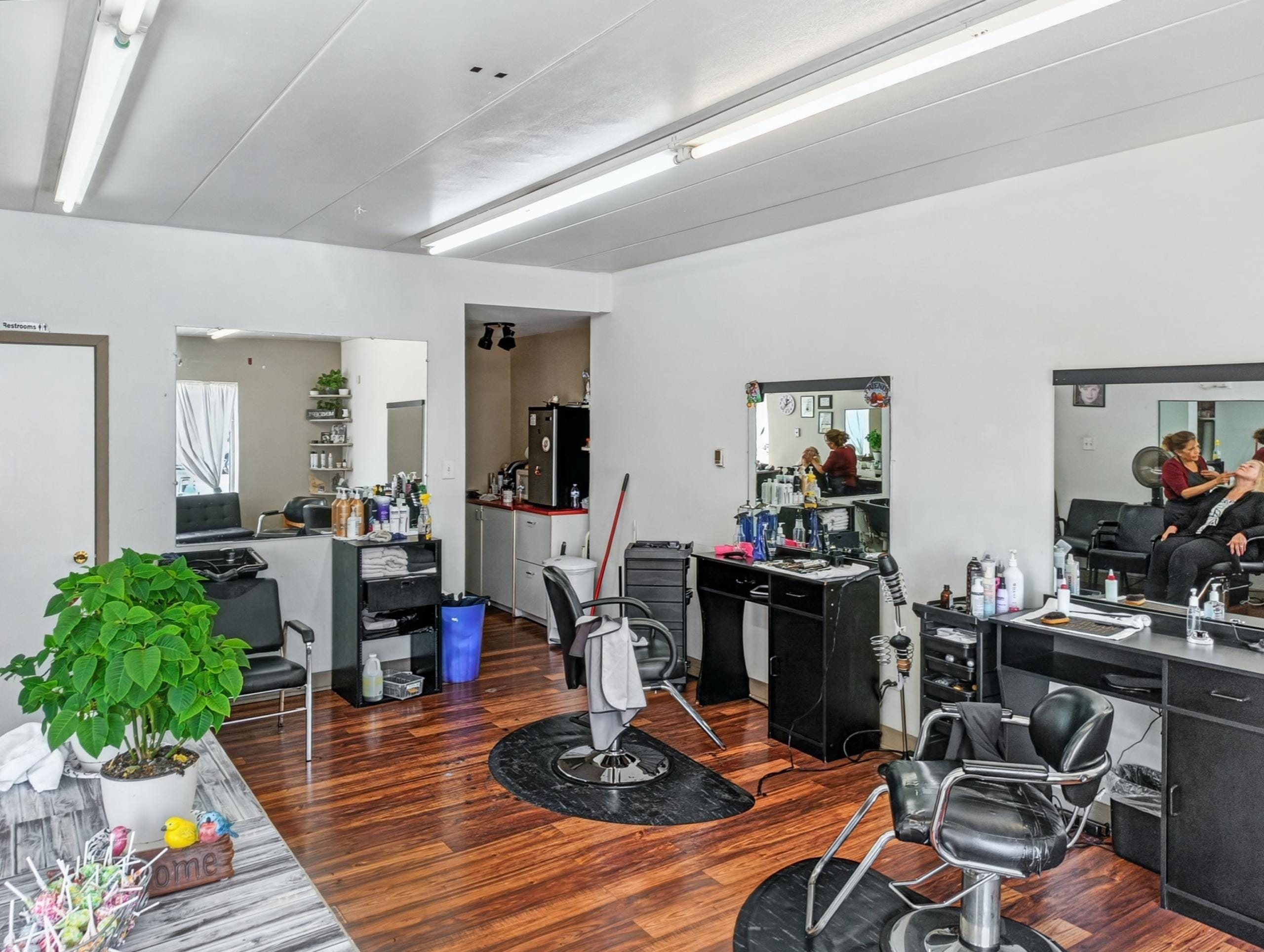 9250 S Kedzie Ave Evergreen Park | 6-Unit Multifamily Mixed-Use