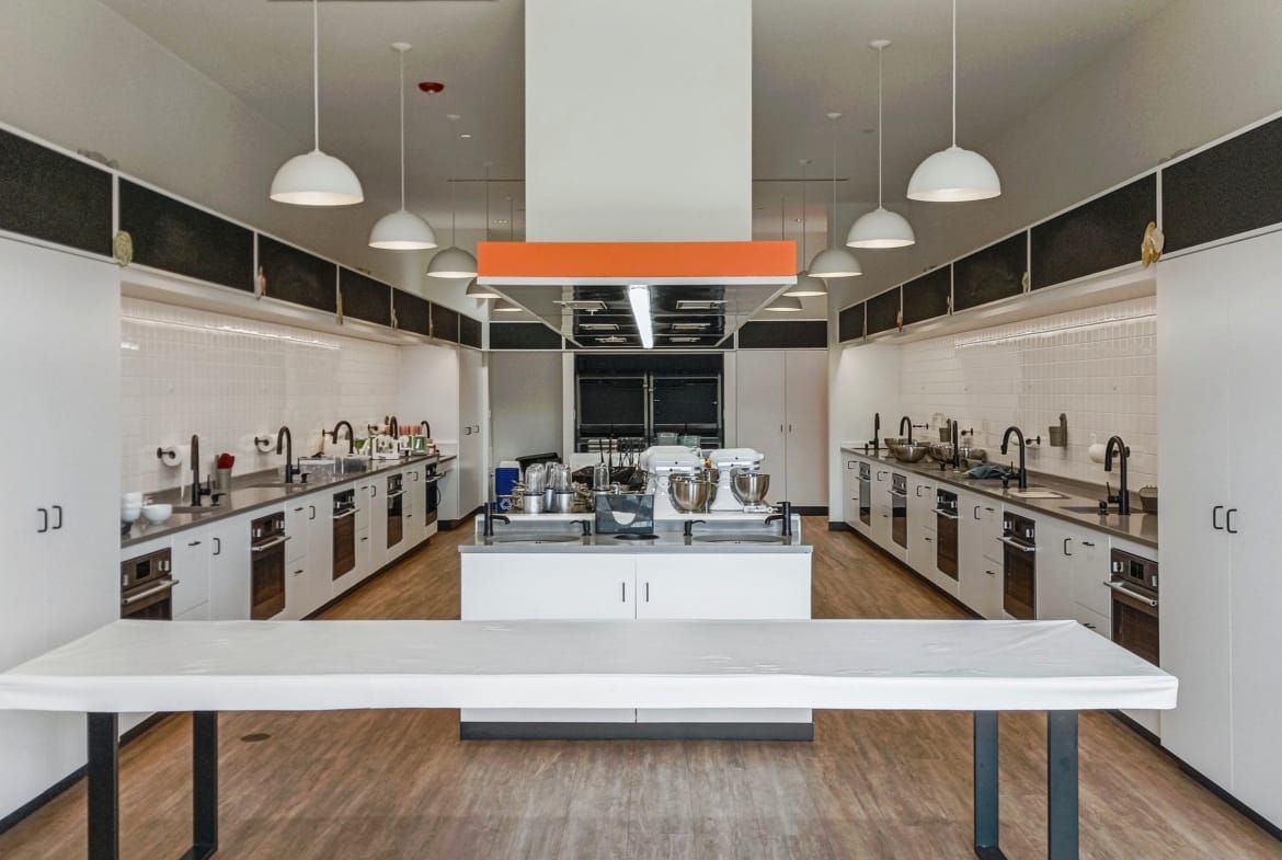 12315 Rhea Drive Suite B, Plainfield commercial space