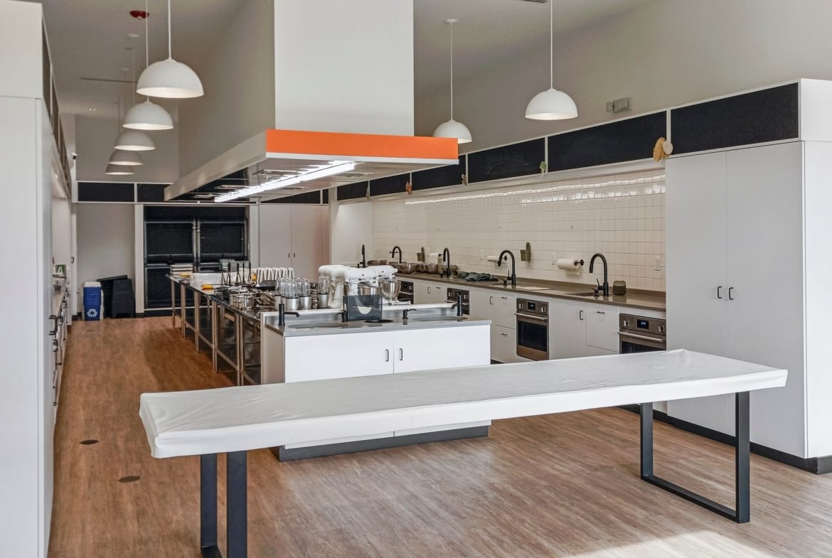 12315 Rhea Drive Suite B, Plainfield commercial space