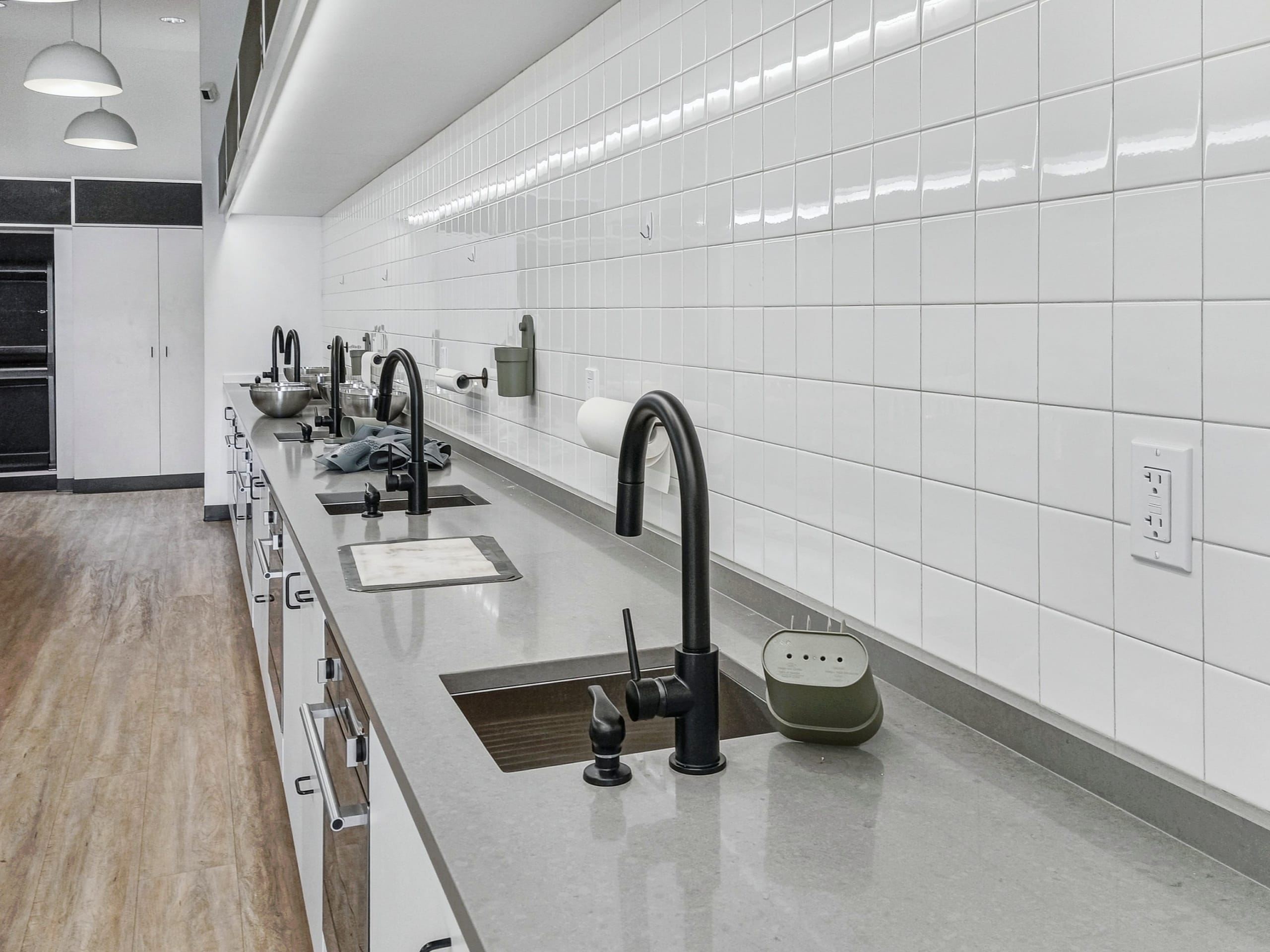 12315 Rhea Drive Suite B, Plainfield commercial space